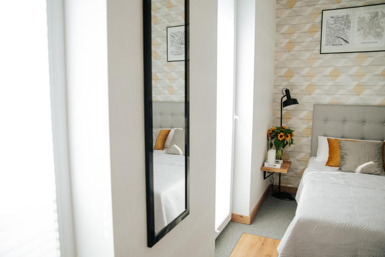 Apartamenty Czestochowa Eu 'Garaz Gratis' エクステリア 写真