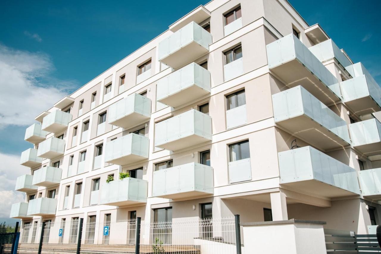 Apartamenty Czestochowa Eu 'Garaz Gratis' エクステリア 写真